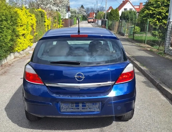 Opel Astra cena 8900 przebieg: 197000, rok produkcji 2005 z Jawor małe 407